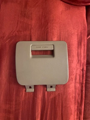 $12 • Buy 1992 - 1996 Ford F150 F250 F350 Bronco Lower Dash Panel Fuse Box Cover MOCHA TAN