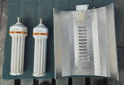 £40 • Buy Low Energy Horticultural Grow Light Reflector And Two Bulbs