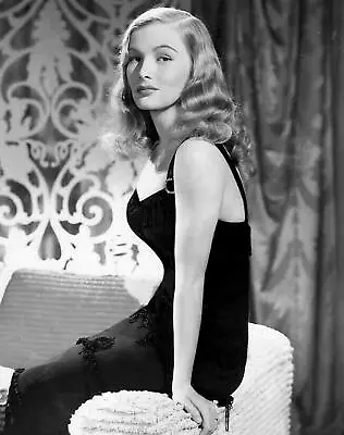 VERONICA LAKE Enchanting Photo  (202-h ) • $11.57