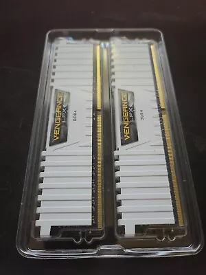 Corsair Vengeance RAM LPX 16GB (2x8GB) DDR4 DRAM 3200MHz C16 Memory Kit - White • £45.99