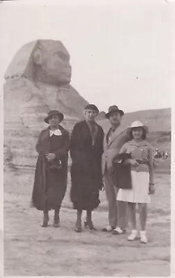 EGYPT VENTAGE PHOTO -CUTE Family In Hats With Sphinx. 1940 S • £9.65