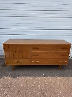 Mid Century Modern Credenza Sideboard Vintage Walnut • $1095