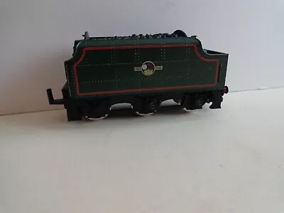 Mainline Railways 00 Gauge BR(M) Stanier Locomotive Tender BR Lined Green • £8