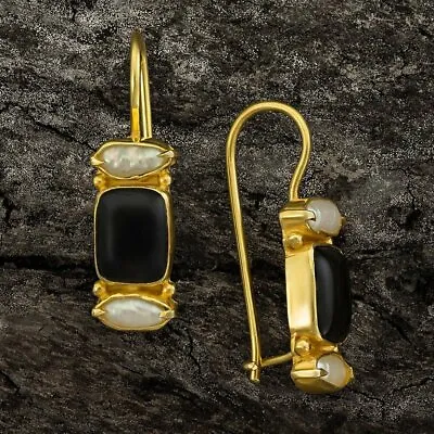 Dorset Onyx And Pearl Earrings: Museum Of Jewelry • $114.95