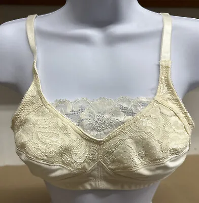 Amoena Isabel Mastectomy Bra Pocketed Wire Free 34AA Candlelight • $19.95