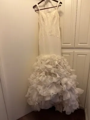 White By Vera Wang Wedding Dress Size 0 Ruffles Straps • $250
