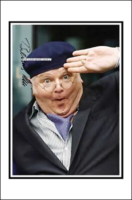 Benny Hill Autographed Cotton Canvas Image. Limited Edition (BH-500)  • $11.92