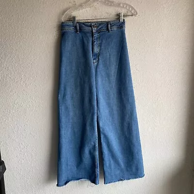 Zara Jeans Womens 8 Blue Wide Leg Distressed Frayed Denim Medium Wash Pant 26x27 • $21.95