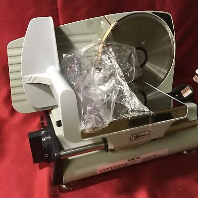 Savoureux Meat Slicer Electric Deli. Brand New. • $35