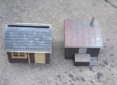 £2.99 • Buy Vintage 2 X Peco Airfix Bike Garden Goods Shed OO Gauge Lineside Huts Damaged