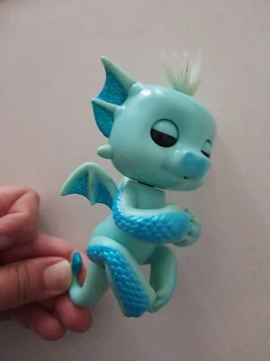 $19.95 • Buy Fingerlings Baby Blue Glitter Dragon Figure - Noa