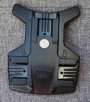 £9.95 • Buy Nikon AS-19 Flash Stand For Nikon SB-800 SB-700 SB-910 ETC Speedlite Speedlight
