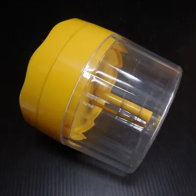 Vintage Kitchen Kitchen Plastic Plastic Clear Yellow Vegetable Mechanical Roof N7380 • $38.51