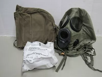 US M17 A2 Gas Mask MSA W/ New Filters & Hood & Canvas Carry Bag 1984 Size Small • $79.95