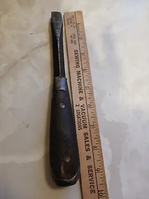 Vintage BRIDGEPORT USA   Wood Slot Handle 9  Heavy Duty Screwdriver • $9.99