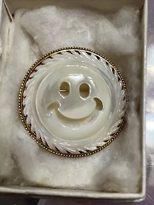 Vintage Mother Of Pearl Smiley Face Brooch/pin • $6