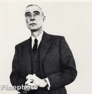 $137.26 • Buy 1958 Vintage RICHARD AVEDON Dr. Robert Oppenheimer Nuclear Physicist Photo Art