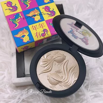 MAC Lunar New Year Extra Dimension Skinfinish Highlighter- Double Gleam Goldfish • $42.95