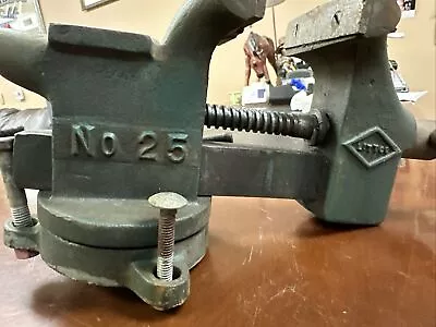 Vintage Littlestown Bench Vise Clamp No 25 Swivel Base LITTCO Made In USA • $49.99