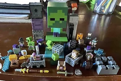 MINECRAFT LOT Of 41 Toys And Night Light Figure. • $9.99