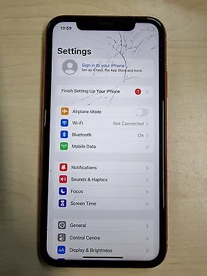 Apple IPhone XR 64GB Unlocked | Screen Cracked | Working | 0938 • £9.99
