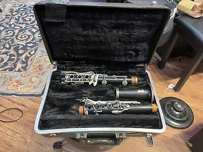 Bundy Clarinet • $199.99