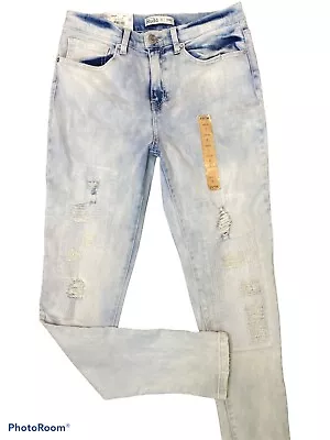 MUDD Women's Mended Skinny Jeans Destructed Bleach Light Wash Stretch Size 9 Jr • $14.99