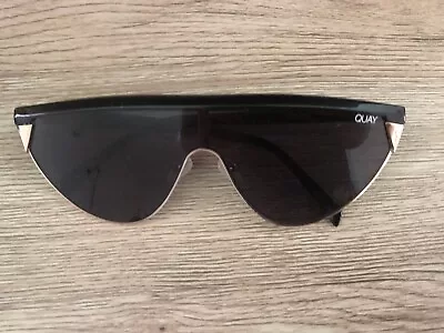 $60 • Buy Quay Sunglasses Elle Furgeson Black Brand New