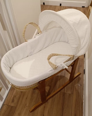 £15 • Buy White Waffle Moses Basket With Rocking Stand And Bedding