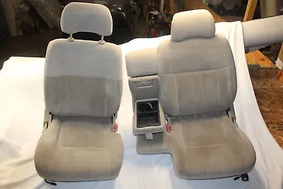 98-04 Nissan FRONTIER Front Bucket SEATS W/ CONSOLE Arm Rest 60/40 Manual Beige • $399.50