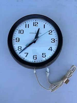 Vintage General Electric Glass GE School Wall Clock Model 2008A Works 100% • $100