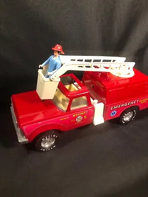 Vintage~ Nylint~  Emergency Response Team Fire Truck W/ Ladder & Fireman~ 1980’s • $58.99