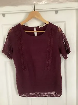 Oasis Maroon Short Sleeved Lacy Top. Size M • £1.40