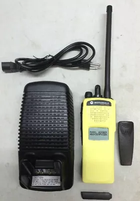 MOTOROLA XTS1500 VHF 136-174mhz 5w 96ch P25 Digital Radio H66KDD9PW5BN YELLOW  • $300