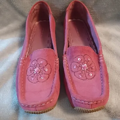 Predictions Flat Slip On Suede Womens Shoe Size 9 Purple Sequin Bead Flower • $11.99