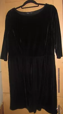 Marks And Spencer Ladies Size 18 Black Velour Long Sleeve Dress • £3.99