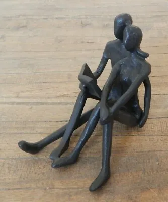 Cast Iron Ornament Lovers Couple Man Woman Reading Figurine Home Display Décor • £27.95