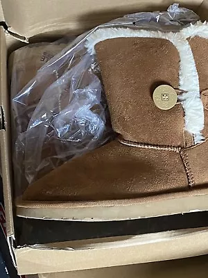 Ugg Boots Size 7 Women • $20