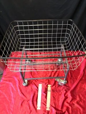 VEVOR Wire Laundry Cart 2.5 Bushel  Laundry Basket With Wheels 21''x27''x27.5'' • $59.99