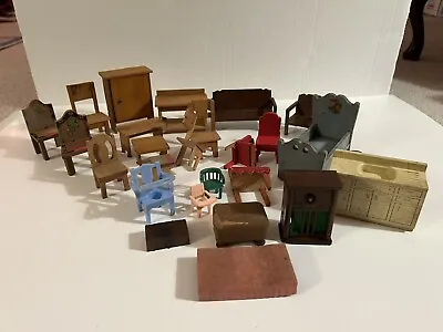 Vintage Lot Of Doll House Miniatures Furniture • $19.99