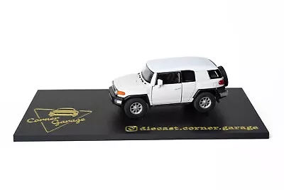 WELLY DieCast 1:34 TOYOTA FJ CRUISER WHITE New Model Car Metal In Box 1/34 • $9.99