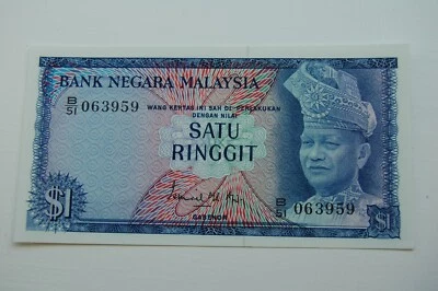 £7 • Buy Malaysia Banknote $1 Unc