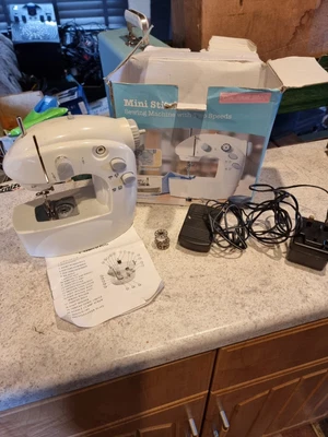 £8.99 • Buy Mini Stitch Sewing Machine