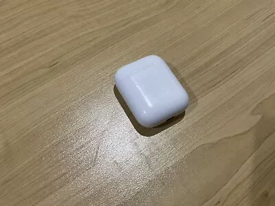 Genuine Apple AirPods (2nd Gen) WHITE • $59.99