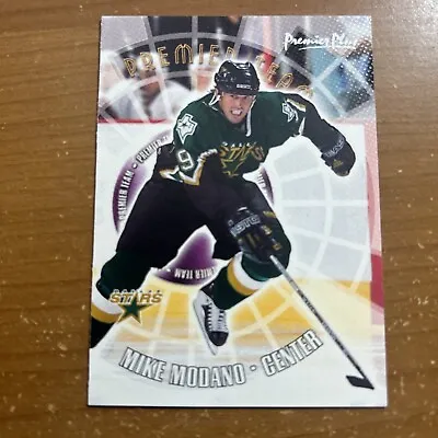 2000-01 (STARS) Topps Premier Plus Team #PT4 Mike Modano Hockey Card • $0.75