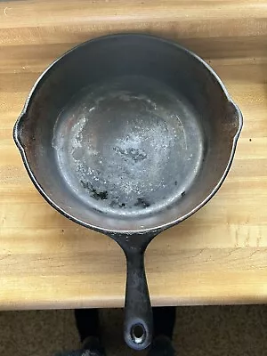 Vintage Unmarked Smooth Bottom Cast Iron Skillet Worn • $10