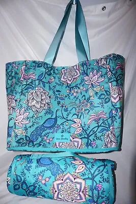 NWT Vera Bradley Lighten Up Dlx FamIly Tote Bag & Picnic Blanket PEACOCK GARDEN • $85.95
