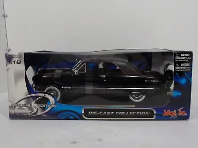 A1109 Maisto Special Edition 1950 Ford 1:18 Diecast Vehicle • $24.99