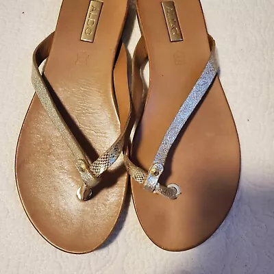 ALDO Sandals Gold Metallic Flip Flop Thongs Leather Womens Size 8 • £14.34