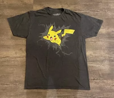 Pikachu Pokémon Men's T-Shirt Size Large Gray Graphic Print Short Sleeve • $5.83